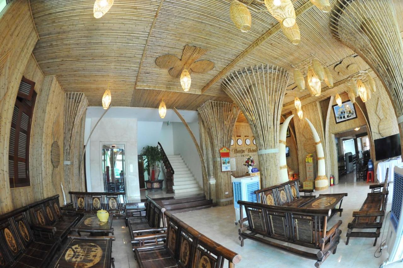 Thuan Thanh Hotel นิญบิ่ญ ภายนอก รูปภาพ