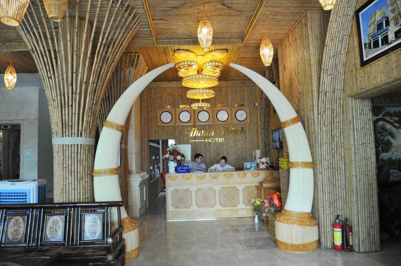 Thuan Thanh Hotel นิญบิ่ญ ภายนอก รูปภาพ