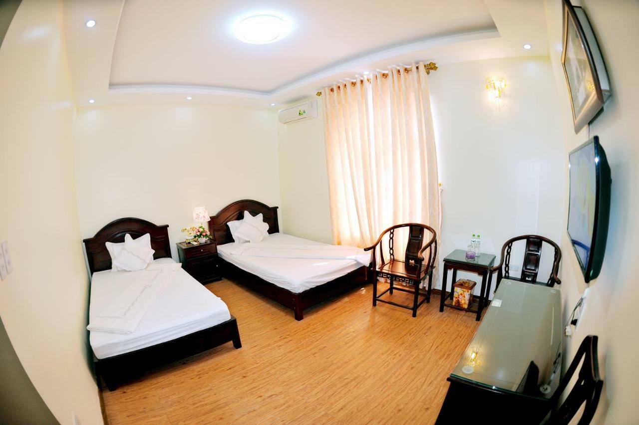 Thuan Thanh Hotel นิญบิ่ญ ภายนอก รูปภาพ